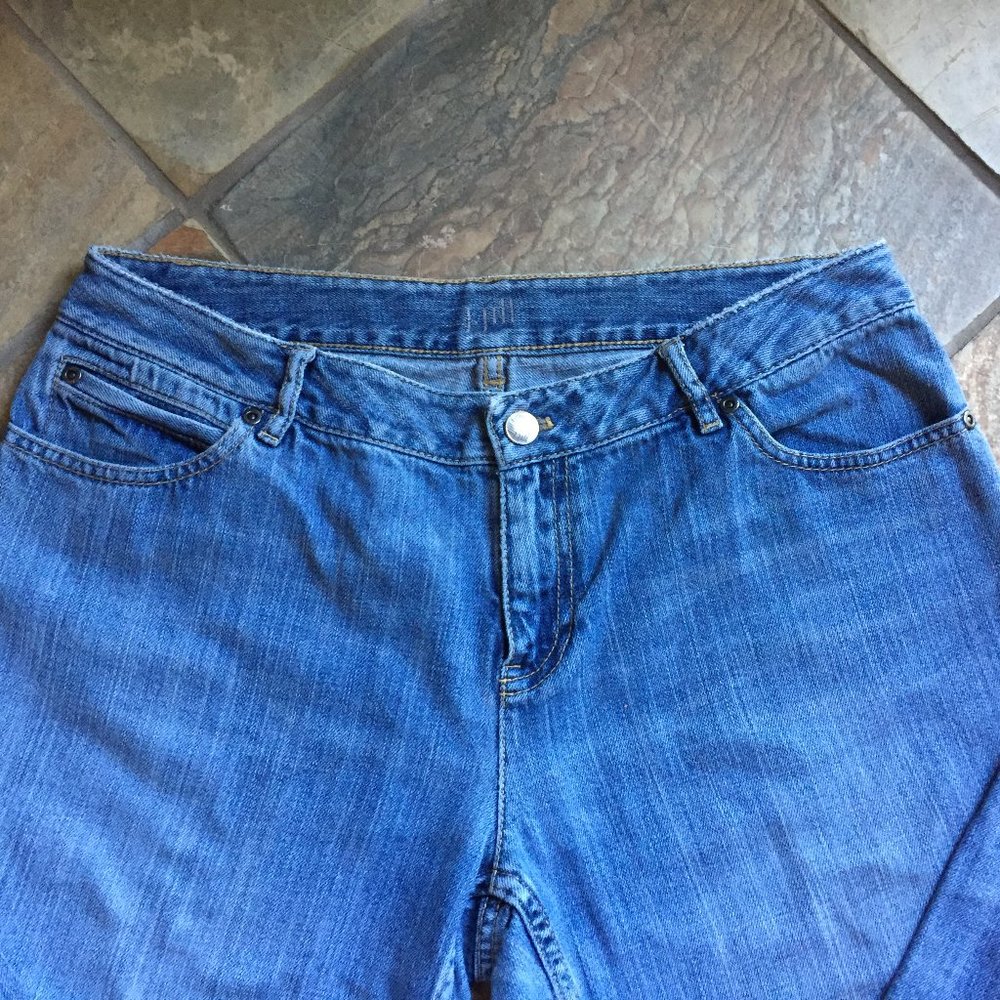 Straight-Fit Boyfriend Jeans - Picture 7 of 16